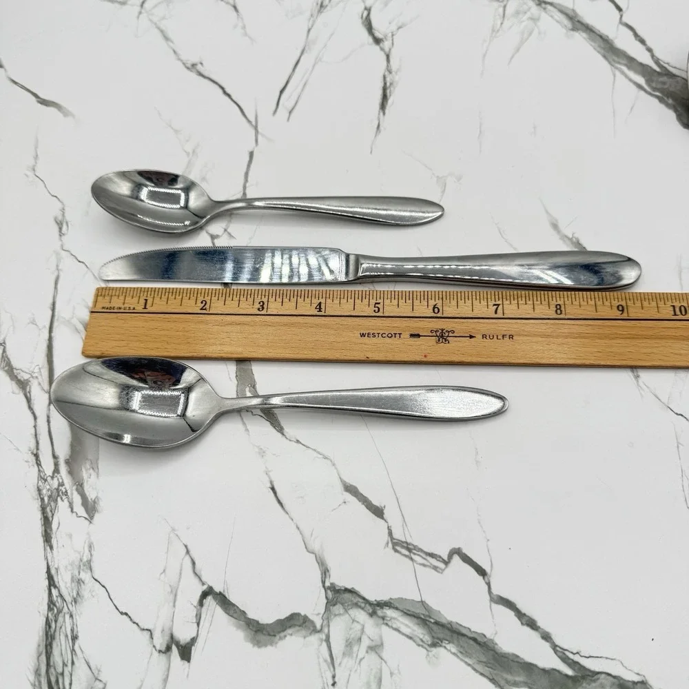 Oneida Stainless Luann Jennifer Mooncrest‎ Trista 7 pc Dinner Knife Spoon